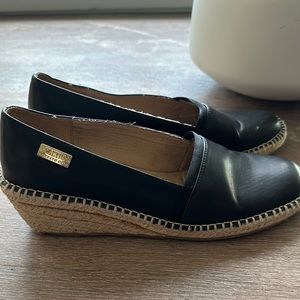 Kenneth Cole size 9.5 wedge shoe